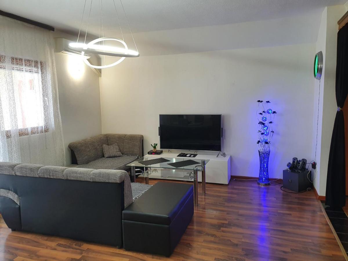 Hostel "Arco" Brčko Extérieur photo